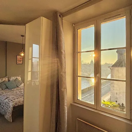 Διαμέρισμα Le Fouquet - T3 Duplex Panorama D'exception Sur La Mayenne *