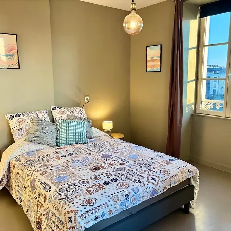 Le Fouquet - T3 Duplex Panorama D'exception Sur La Mayenne * Λαβάλ