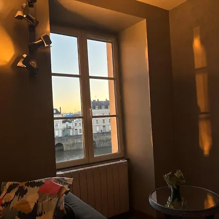 Le Fouquet - T3 Duplex Panorama D'exception Sur La Mayenne