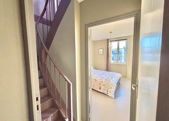 Appartamento Le Fouquet - T3 Duplex Panorama D'exception Sur La Mayenne